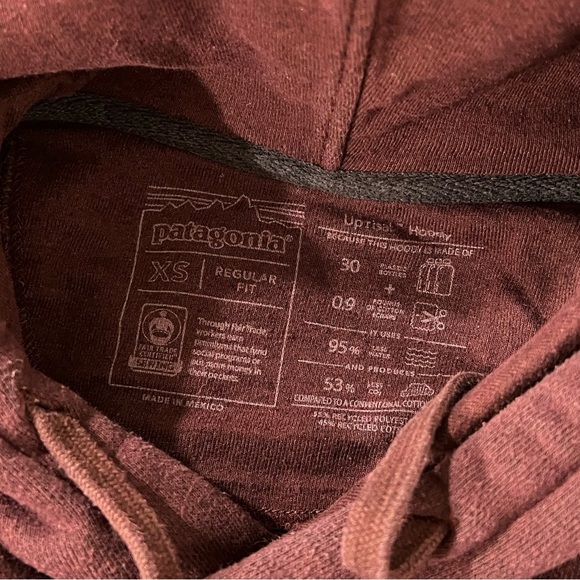Men’s Patagonia P-6 Logo Uprisal Hoody maroon red color casual wear preowned - Picture 4 of 6